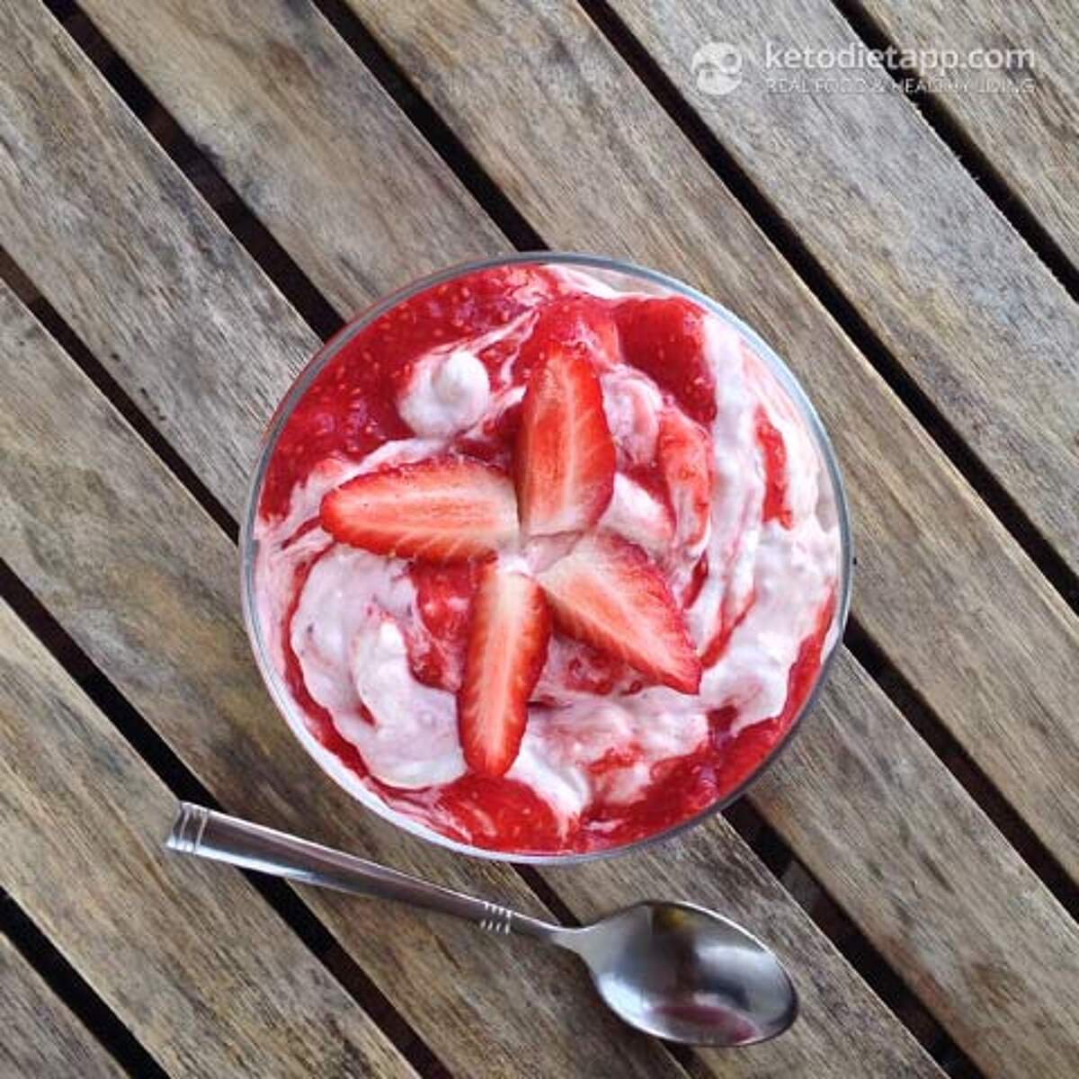 LowCarb Strawberry & Rhubarb Jam KetoDiet Blog