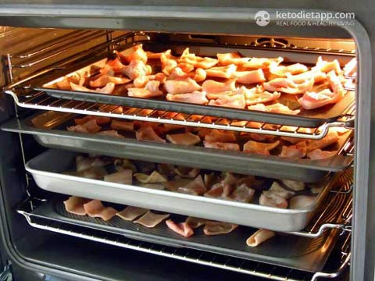 How To Make Pork Cracklings (Pork Rinds, Chicharrones) KetoDiet Blog