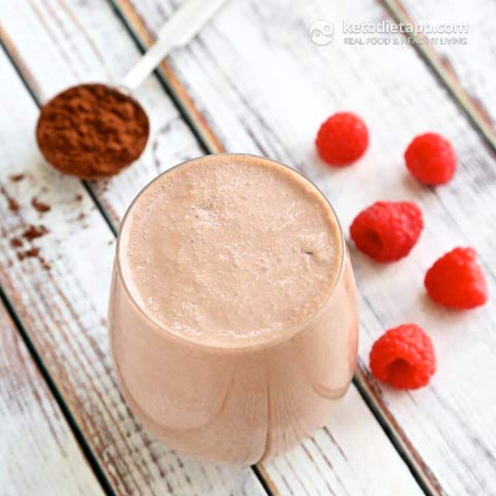 Keto Raspberry & Chocolate Cheesecake Smoothie KetoDiet Blog