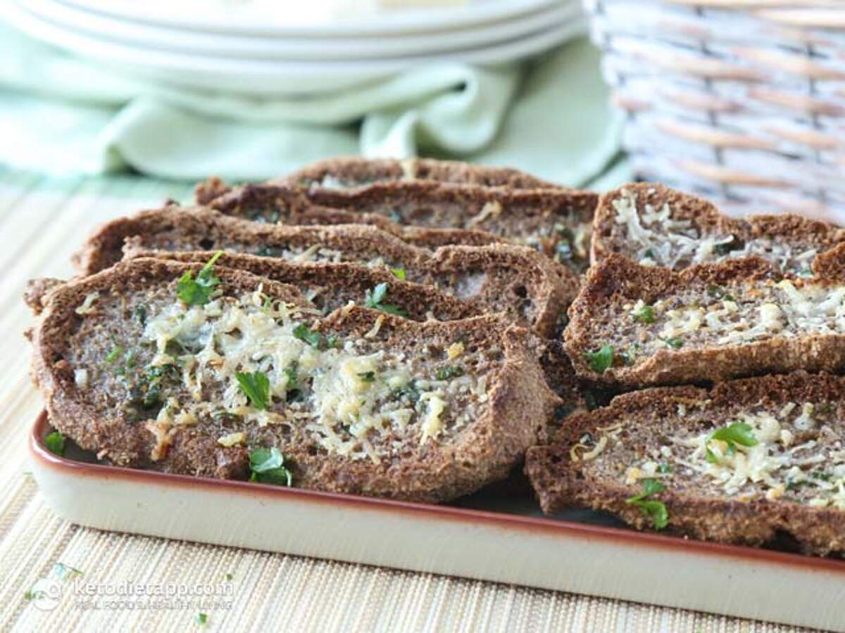 The Best LowCarb Garlic Bread KetoDiet Blog