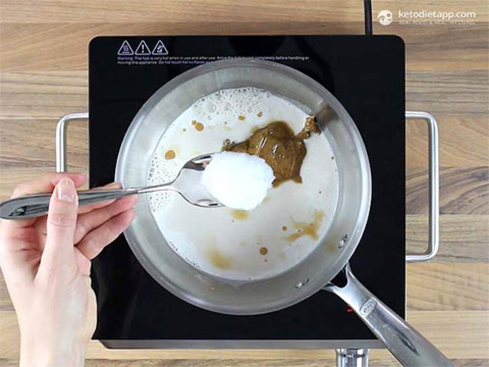 LowCarb Cinnamon & Pecan Keto Porridge KetoDiet Blog