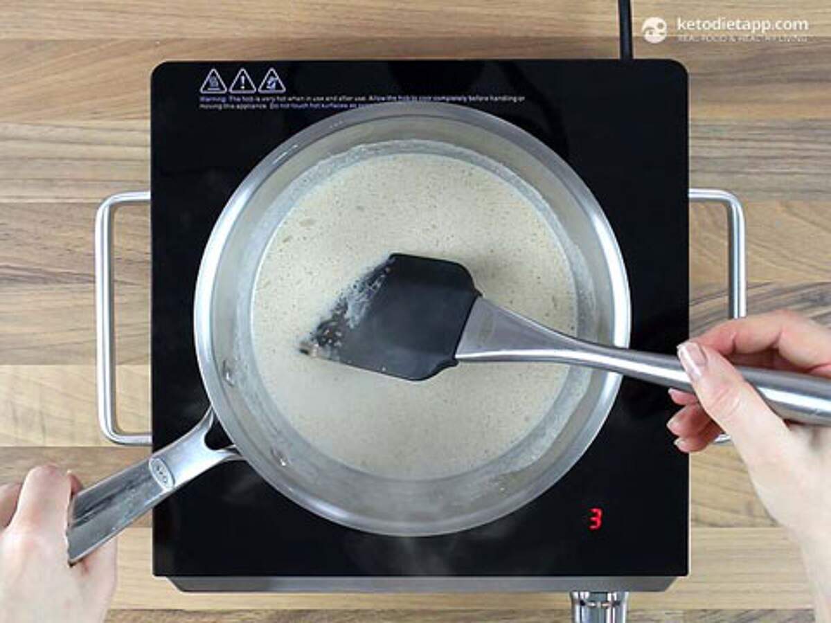 LowCarb Cinnamon & Pecan Keto Porridge KetoDiet Blog