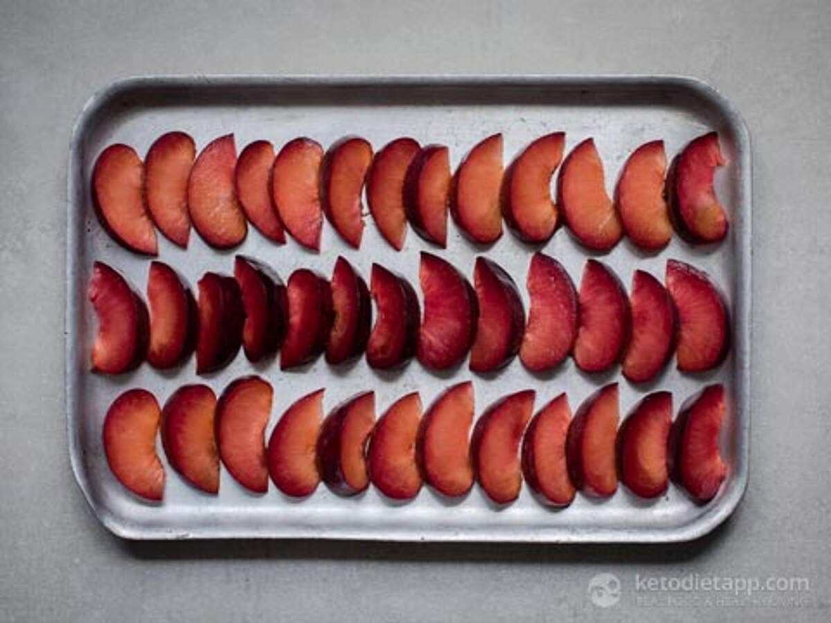 LowCarb Baked Plums with Ginger & Orange KetoDiet Blog