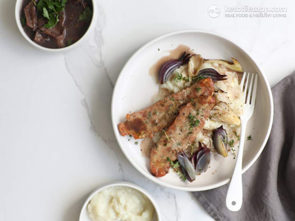 LowCarb Sausages & Mash with Red Wine Gravy KetoDiet Blog