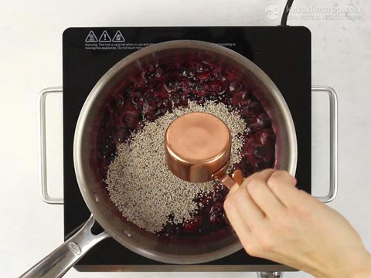 LowCarb Mulled Wine Berry Jam KetoDiet Blog