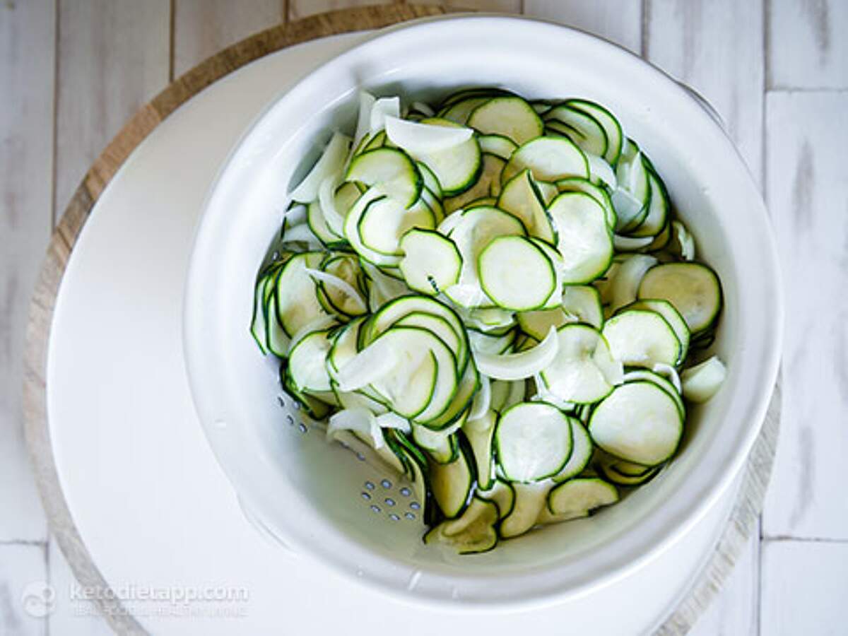 Homemade LowCarb Zucchini Pickles KetoDiet Blog