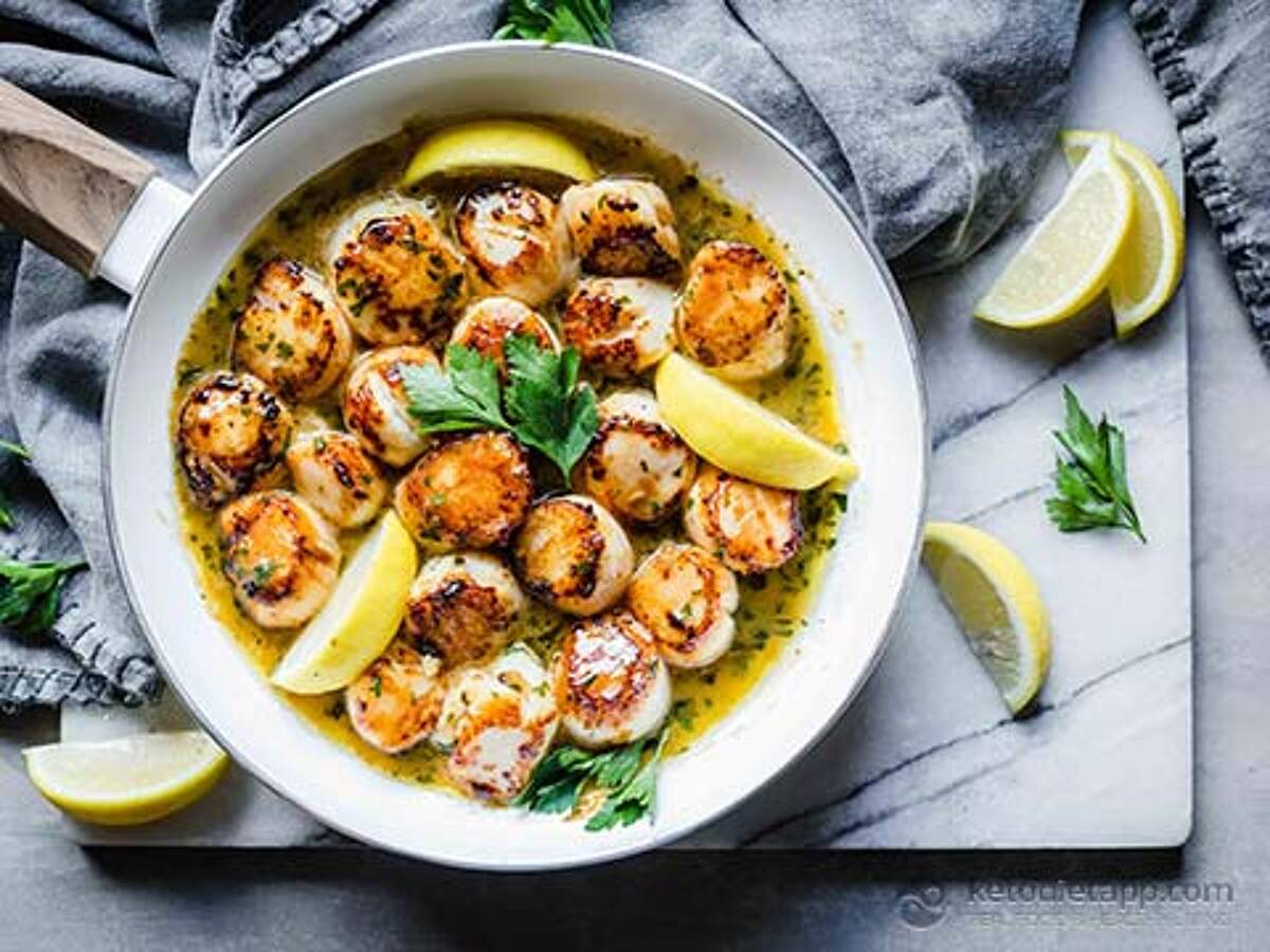 Seared Scallops in GarlicLemon Butter Sauce KetoDiet Blog