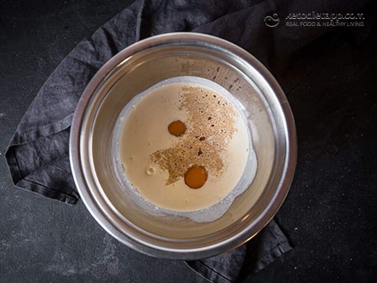 Keto Goat Cheese Tarts with Caramelized Onion KetoDiet Blog