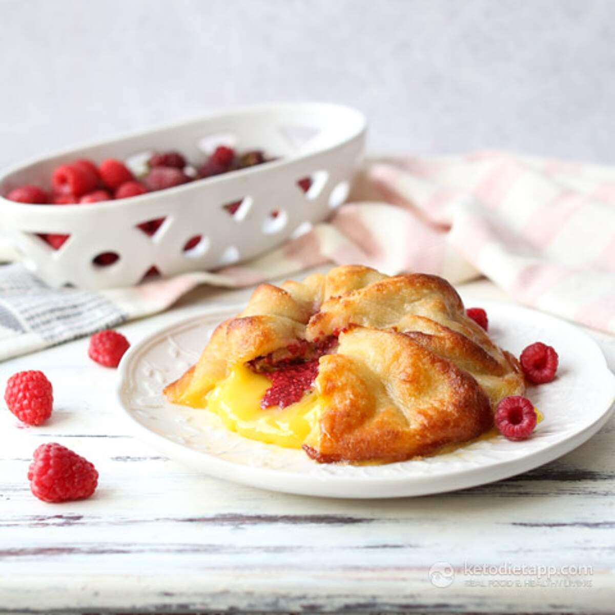 LowCarb Raspberry Baked Brie KetoDiet Blog