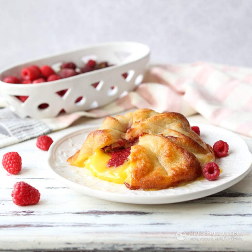 LowCarb Raspberry Baked Brie KetoDiet Blog