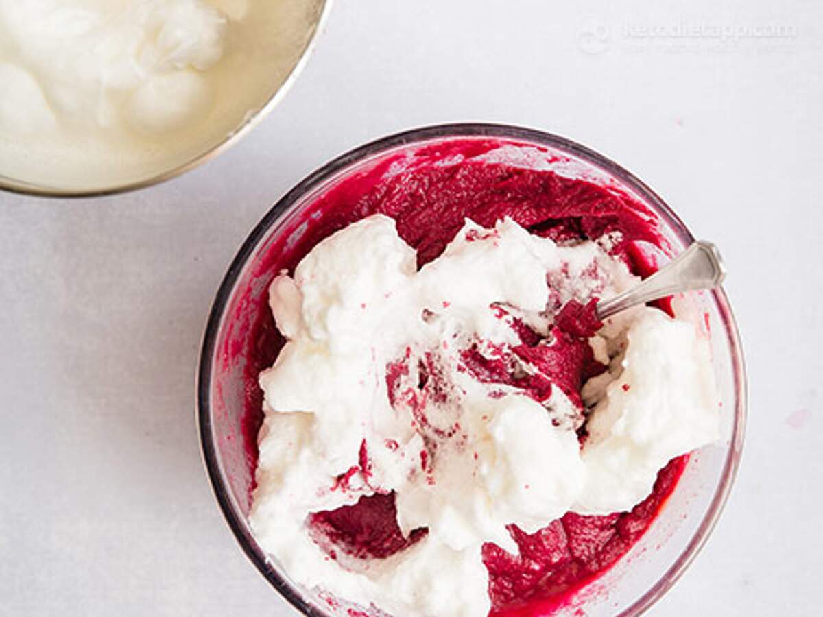 Low-Carb Red Velvet Cake | KetoDiet Blog