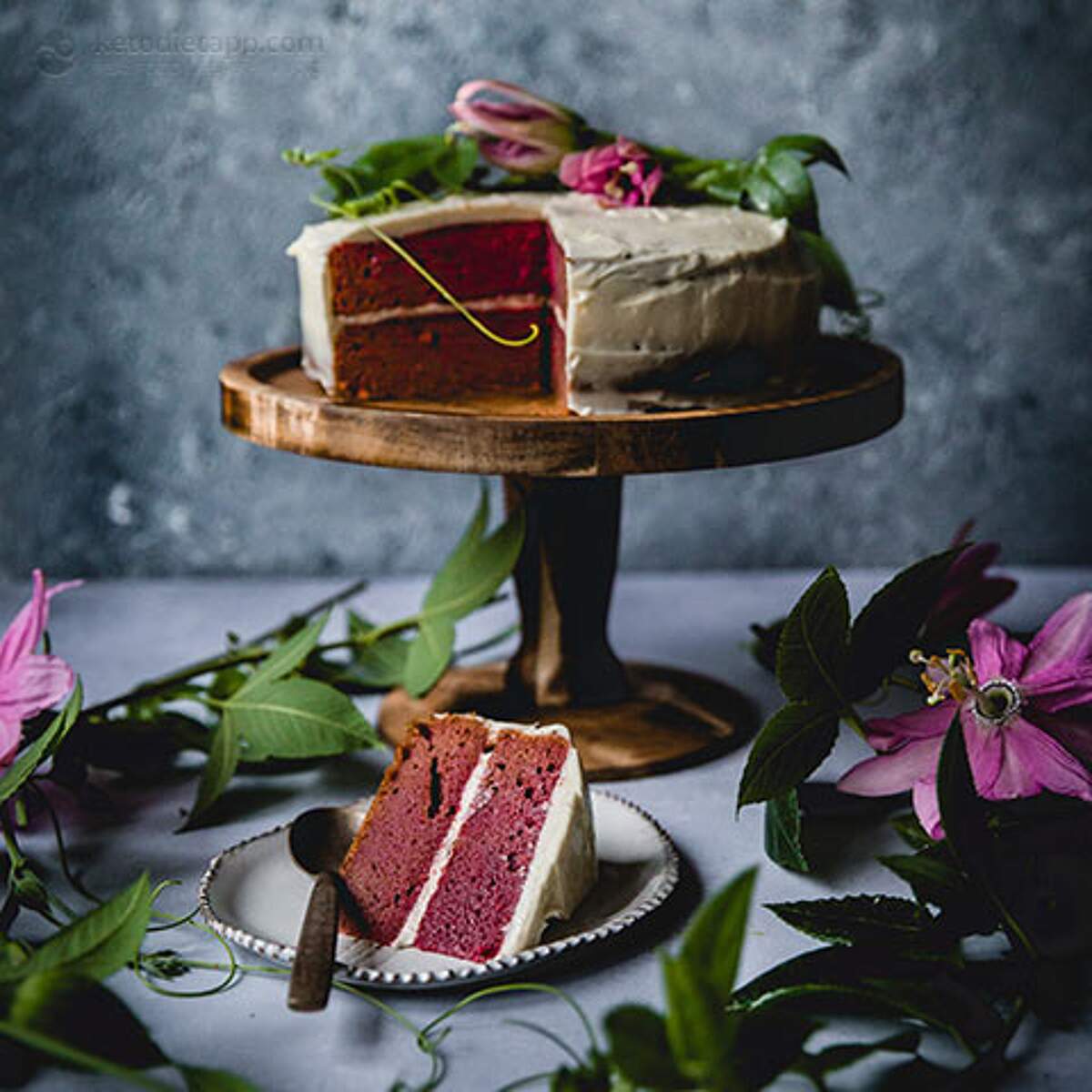 Low-Carb Red Velvet Cake | KetoDiet Blog