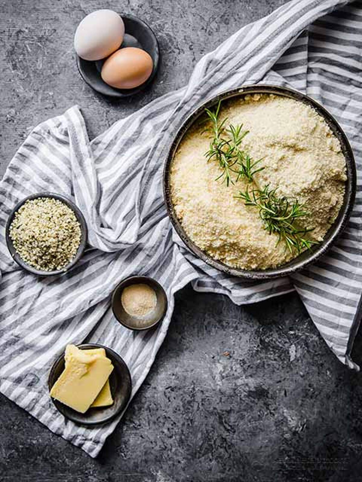 Rosemary & Parmesan Keto Crackers KetoDiet Blog
