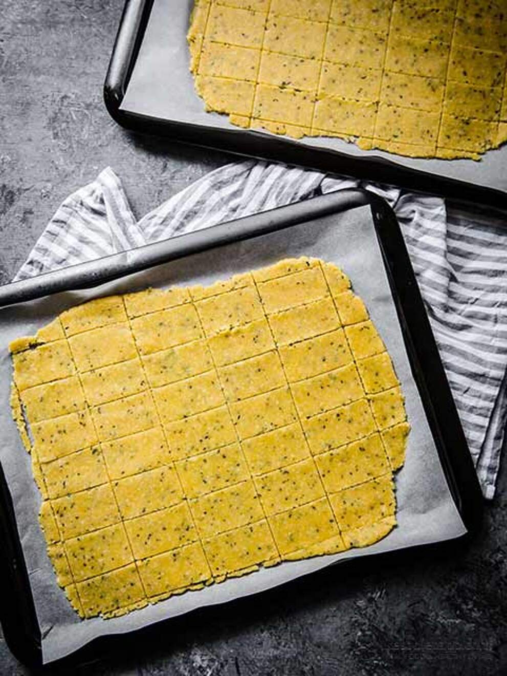 Rosemary & Parmesan Keto Crackers KetoDiet Blog