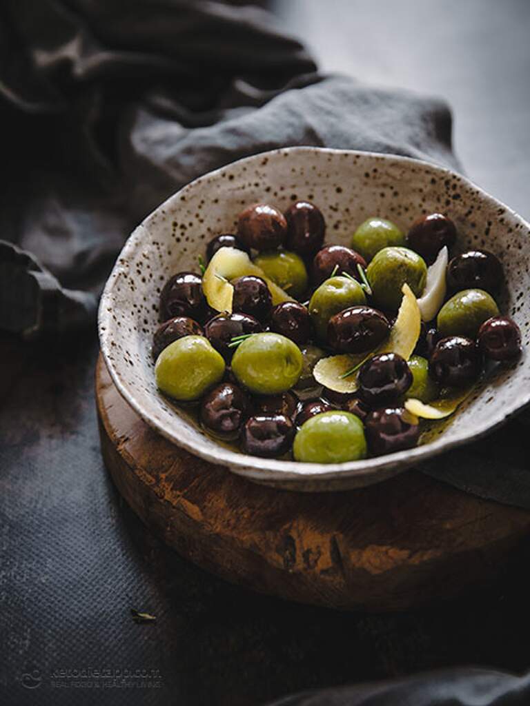 Easy Mediterranean Marinated Olives KetoDiet Blog