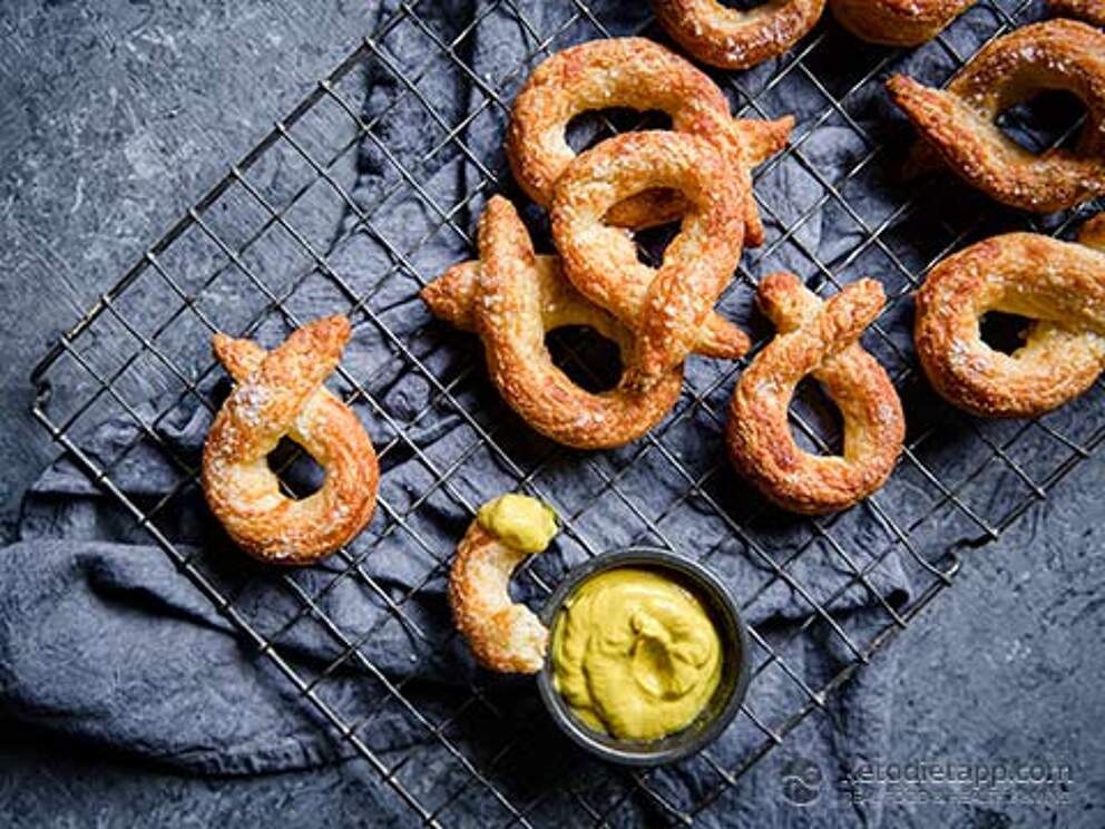 LowCarb & Keto Pretzels KetoDiet Blog