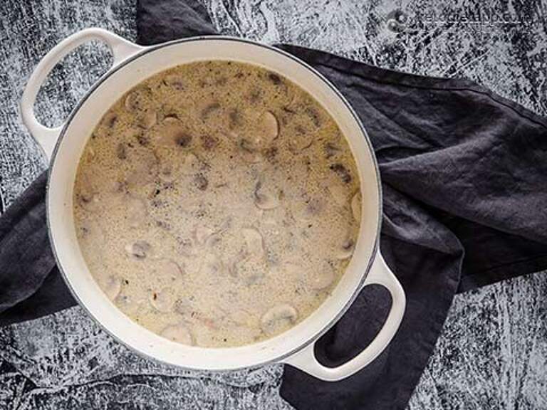 Keto Chicken & Mushroom Soup | KetoDiet Blog
