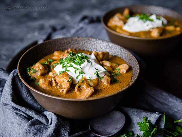 Easy Keto Chicken Coconut Curry KetoDiet Blog