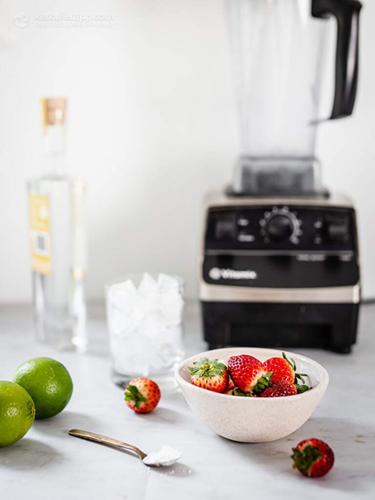 LowCarb Frozen Strawberry Daiquiri KetoDiet Blog