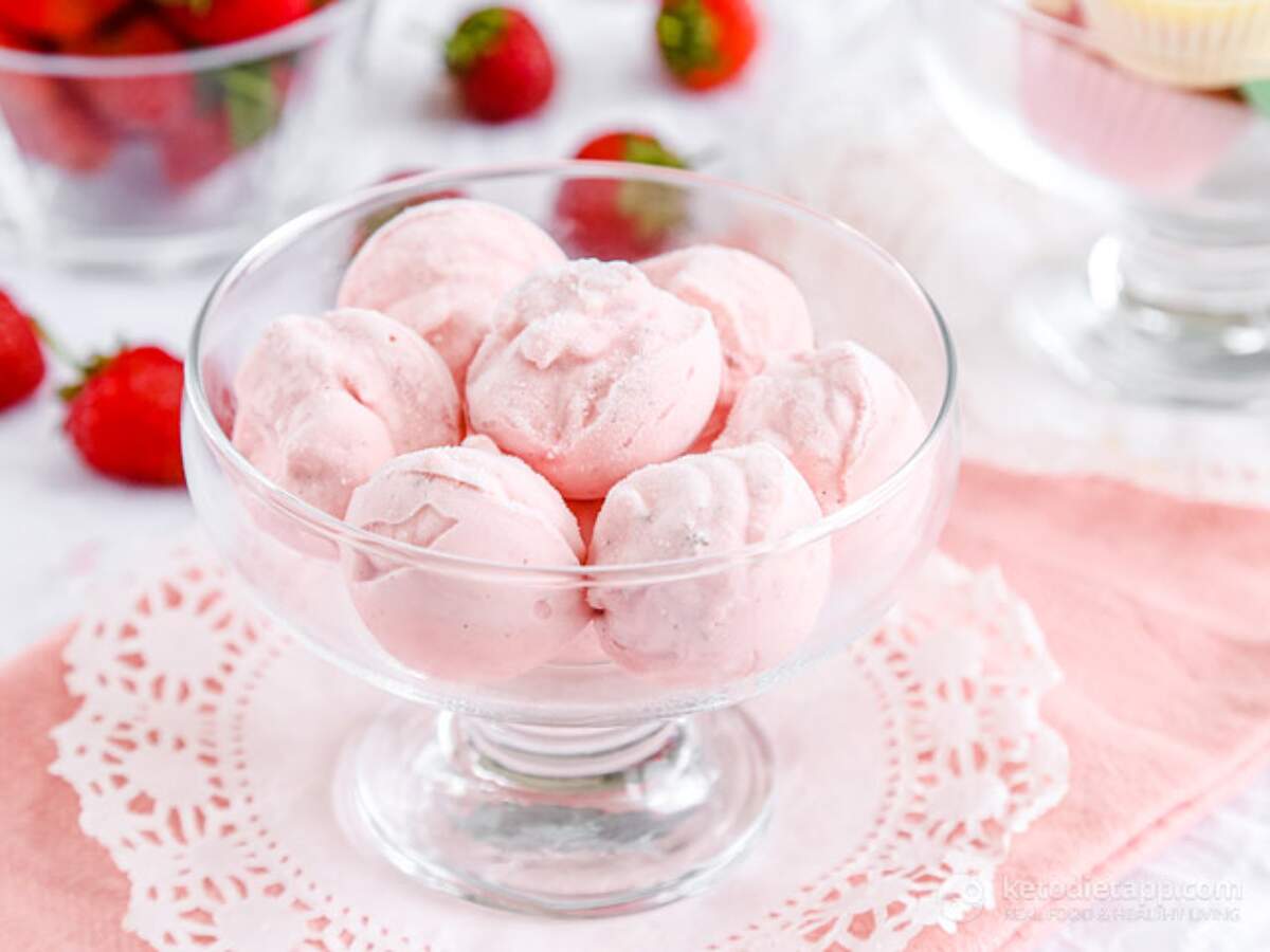 Keto Strawberry Cheesecake Fat Bombs KetoDiet Blog