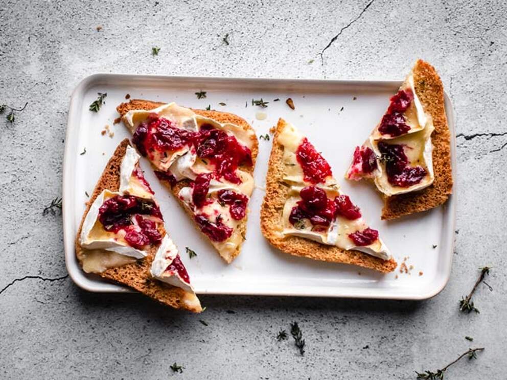 LowCarb Cranberry Brie Toasts KetoDiet Blog
