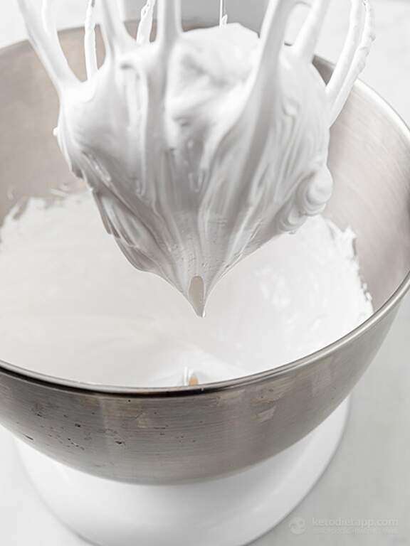 Keto Swiss Meringue Buttercream KetoDiet Blog