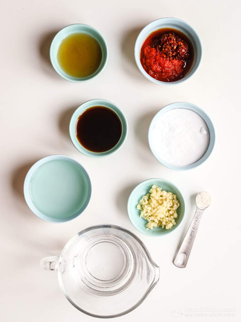 Low-Carb Spicy Sweet Chili Sauce | KetoDiet Blog