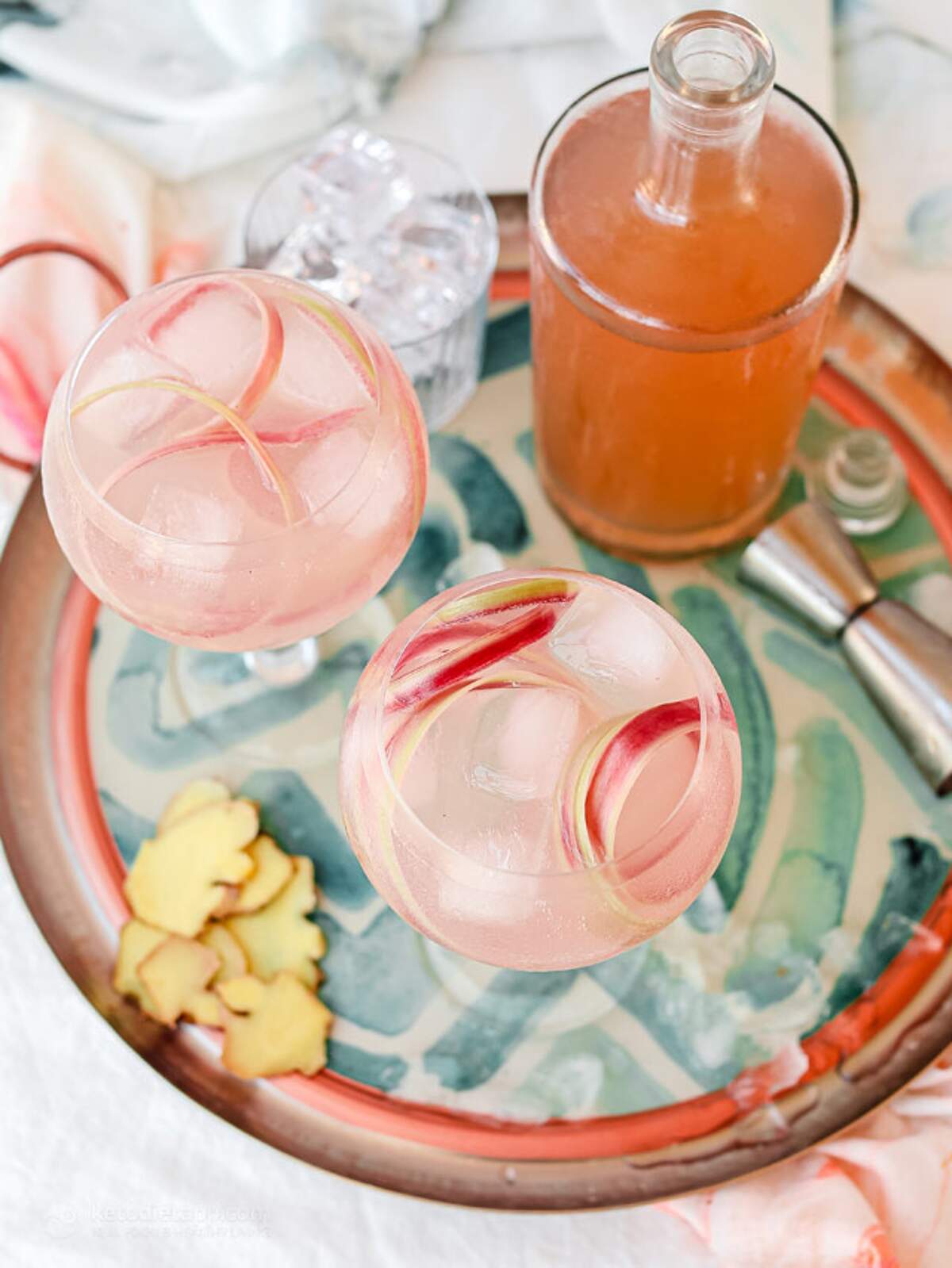 LowCarb Pink Rhubarb Gin KetoDiet Blog