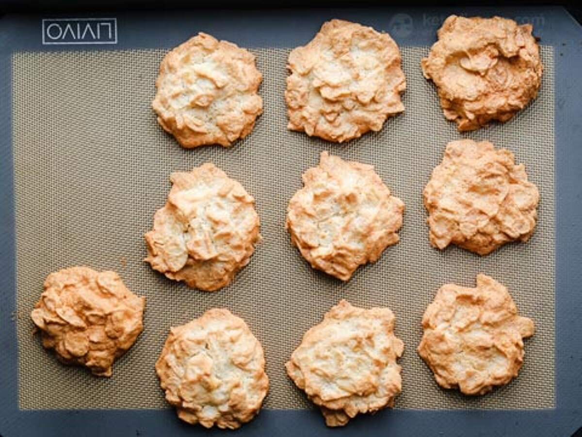 Chewy Low-Carb Almond Cookies | KetoDiet Blog