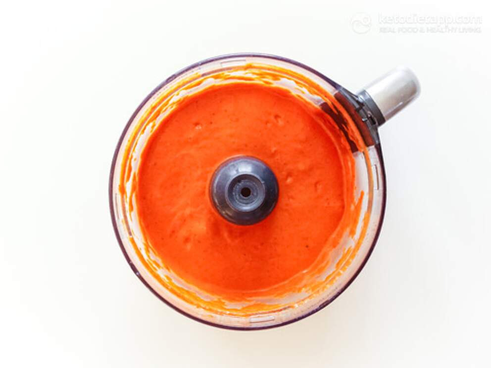 Ajvar Dip (Roasted Red Pepper Sauce) | KetoDiet Blog