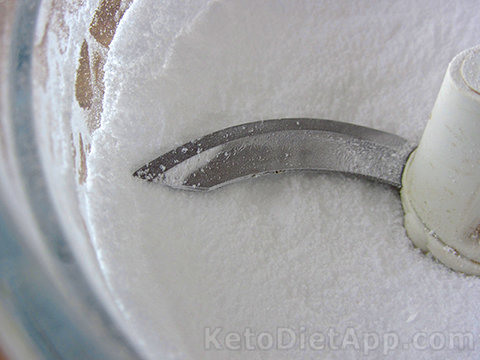 Note: Erythritol is a sugar alcohol that naturally occurs in fruits, vegetables and fermented foods. It's very low in Net Carbs and has a slight cooling effect.
