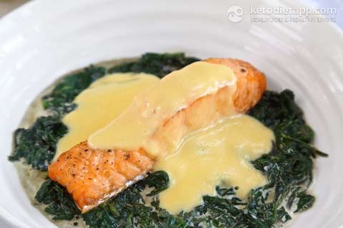 Salmon with Creamy Spinach & Hollandaise Sauce Salmon with Creamy Spinach & Hollandaise Sauce