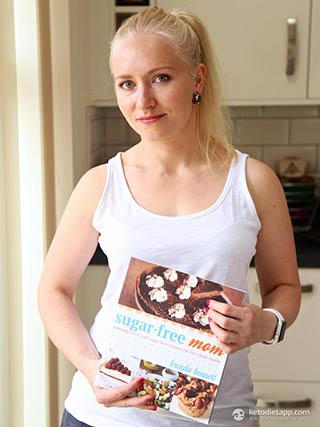 Sugar-Free Mom: Grain-free Chocolate Glazed Donuts