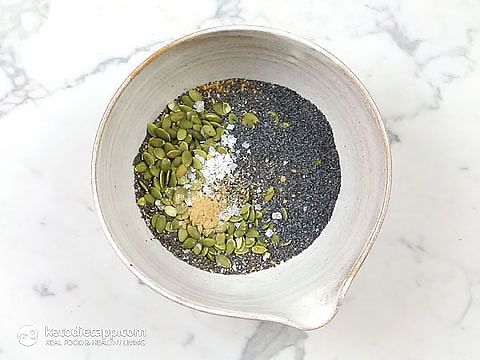 Crispy Multiseed Keto Crackers