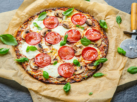 Cauliflower Crust Pizza With Mushrooms and Pepperoni