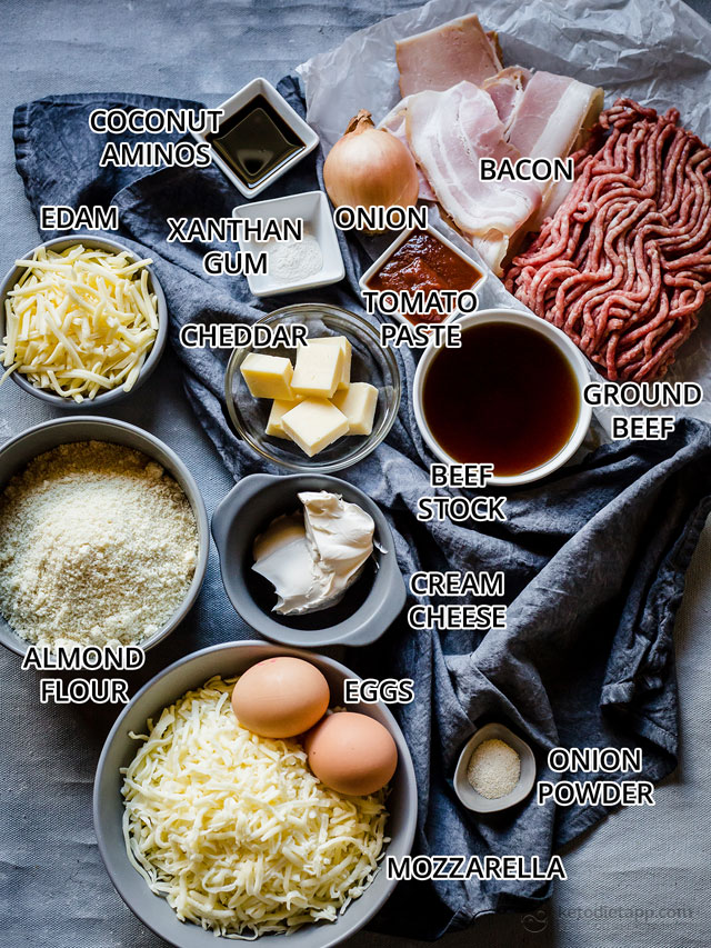 Low-Carb Cheese & Bacon Stuffed Meat Pies