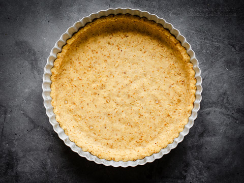 Low-Carb Rum Pecan Pie