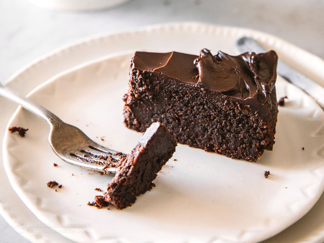Rich and fudgy keto chocolate cake with creamy chocolate ganache
