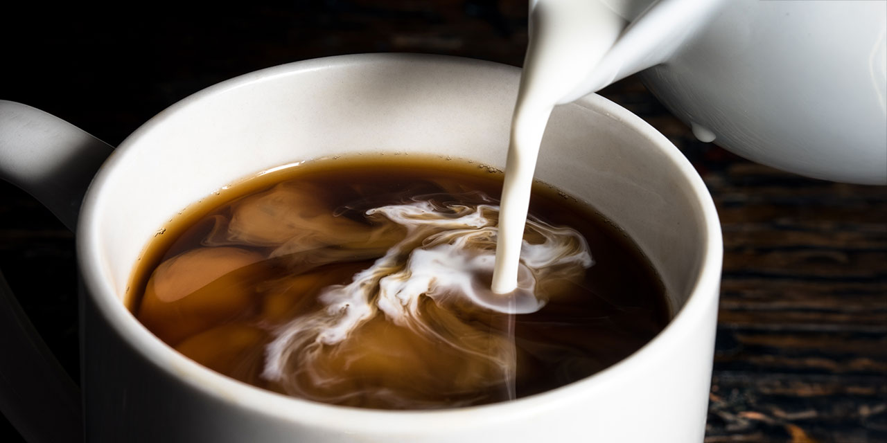 Milk on Low-Carb: What Works, What Doesn’t, and When It Matters