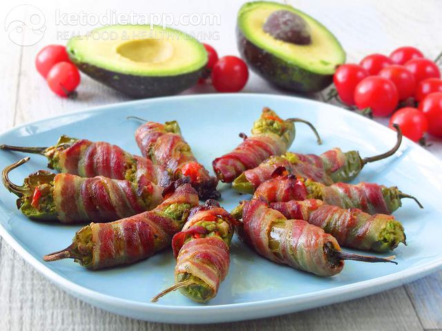 keto-meal-bacon-wrapped-jalapenos-with-guacamole-ketodiet-nutrition